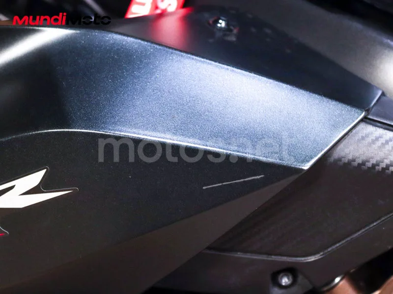 Honda CBR650R - Vista 20