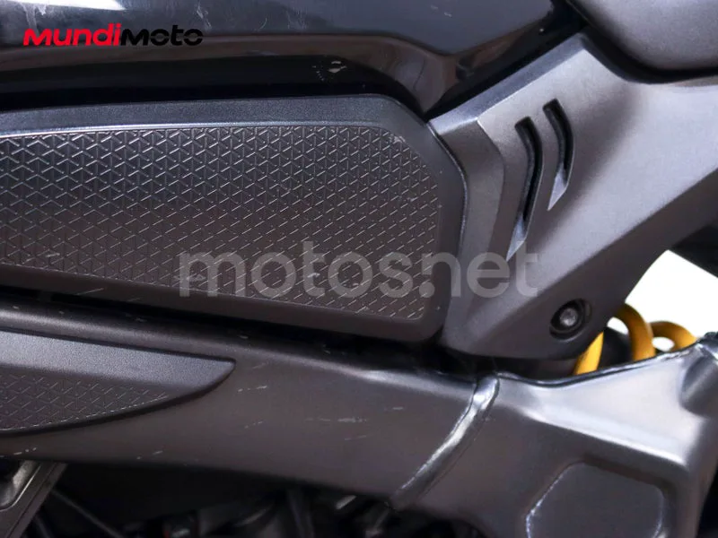 Honda CBR650R - Vista 23