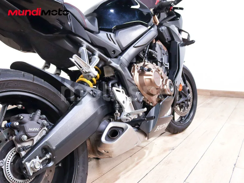 Honda CBR650R - Vista 4