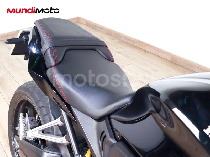 Honda CBR650R - Vista 38