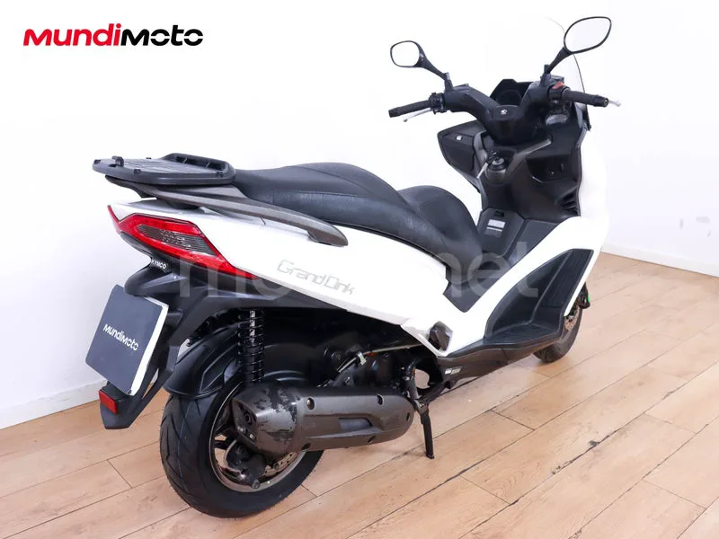 Kymco Grand Dink 125 - Vista 3