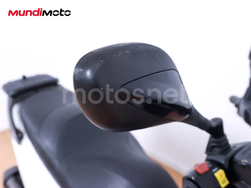 Kymco Grand Dink 125 - Vista 27