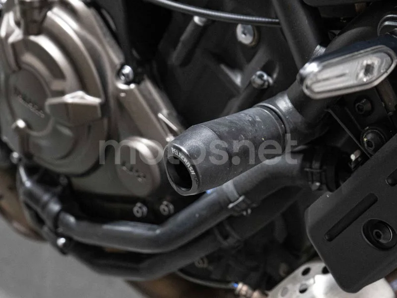 Yamaha XSR700 - Vista 13