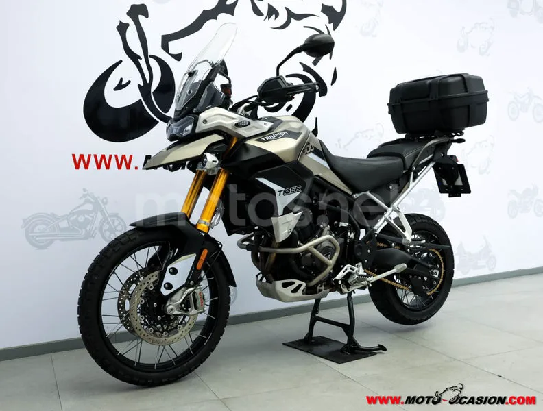 Triumph Tiger 900 - Vista 8