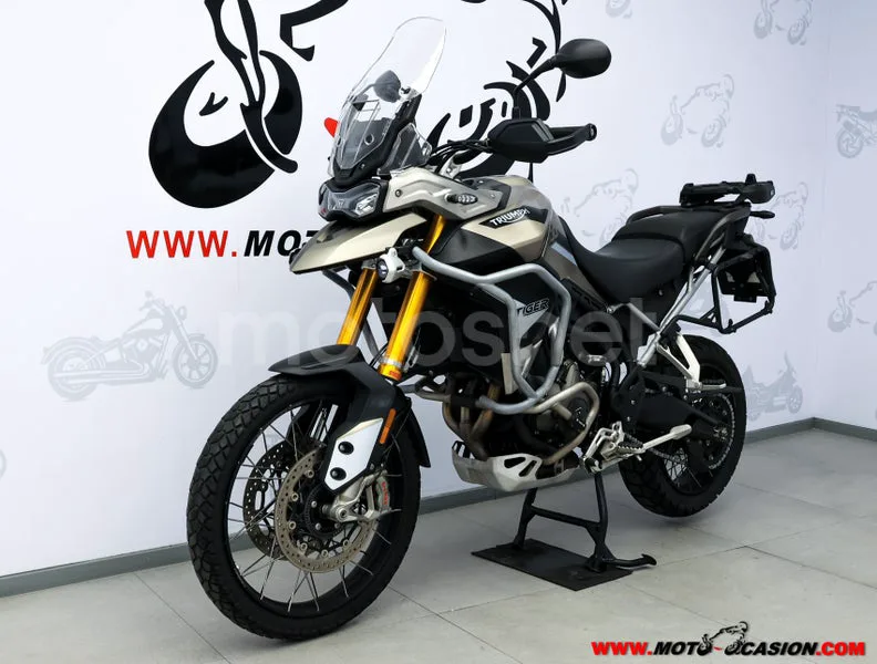 Triumph Tiger 900 - Vista 7