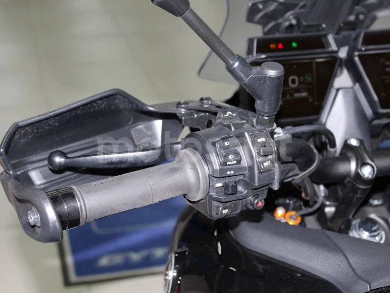 Yamaha Tracer 9 - Vista 7