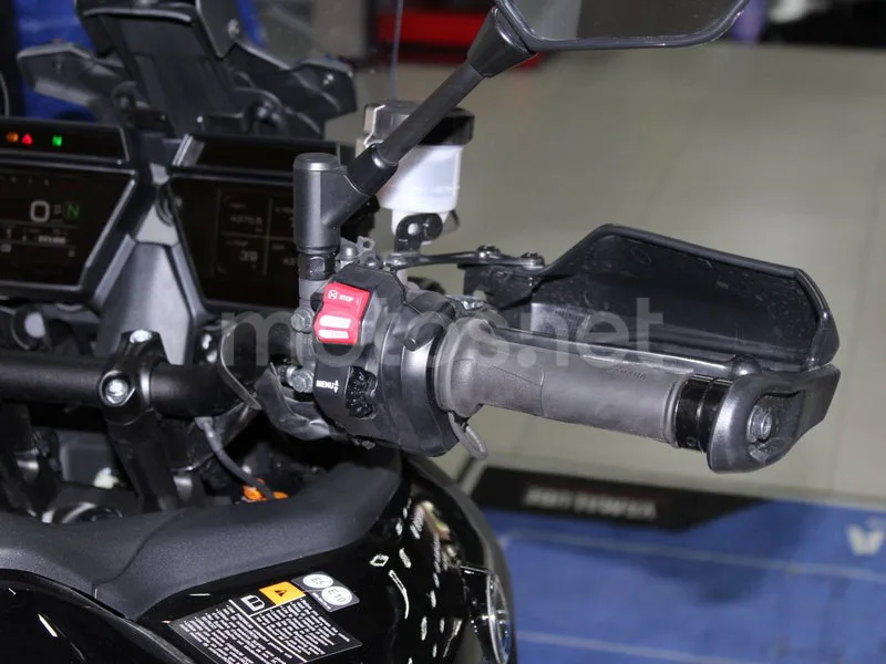 Yamaha Tracer 9 - Vista 8