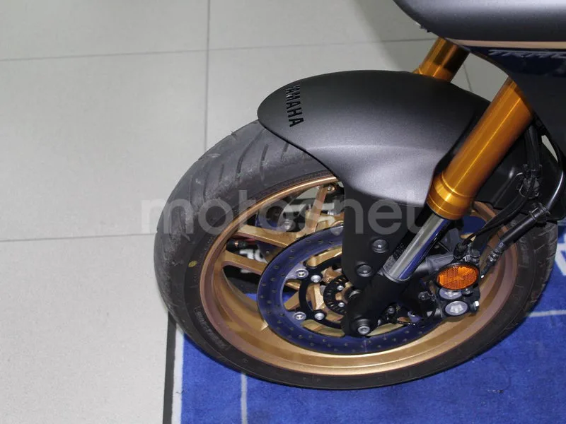 Yamaha Tracer 9 - Vista 10