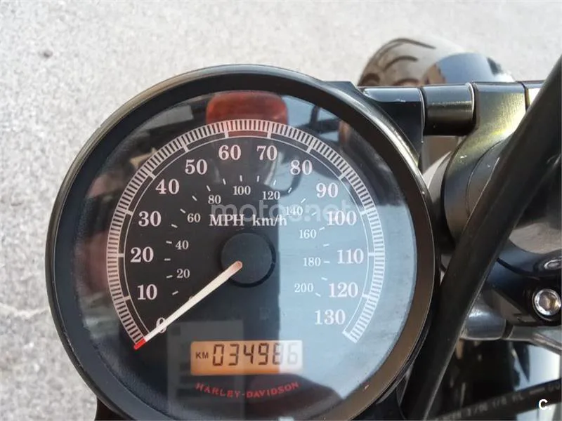 Harley-Davidson Sportster 883 - Vista 13