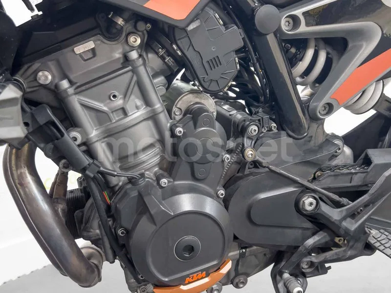KTM 790 Adventure - Vista 17