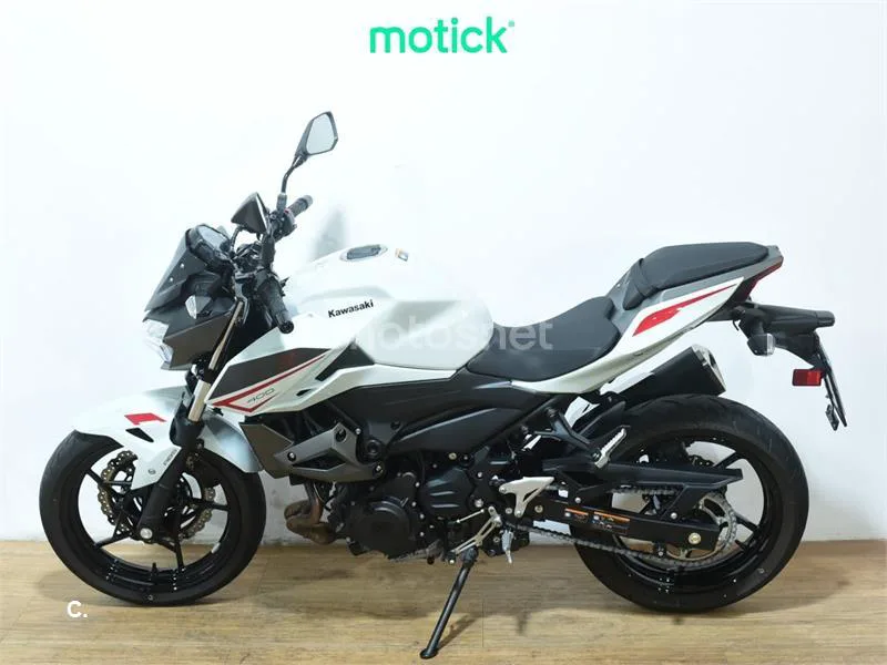 Kawasaki Z400 - Vista 7