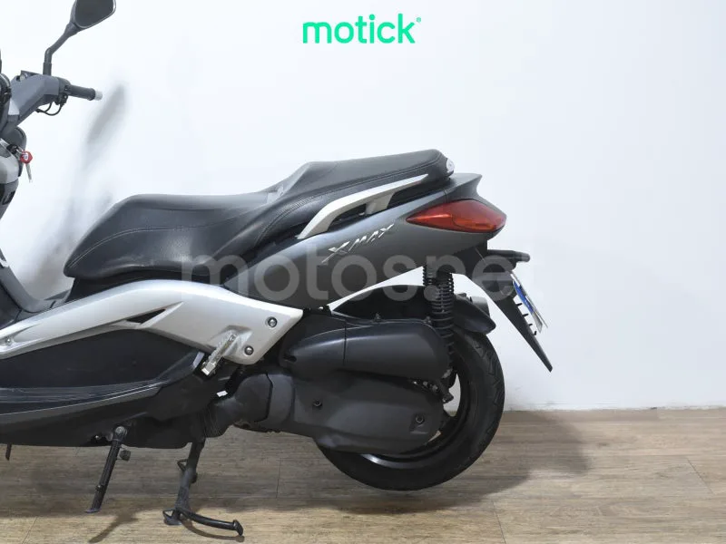 Yamaha XMAX 125 - Vista 9