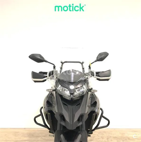 Benelli TRK 502 - Vista 9