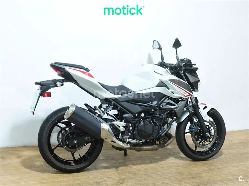 Kawasaki Z400 - Vista 10
