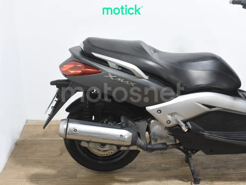 Yamaha XMAX 125 - Vista 3