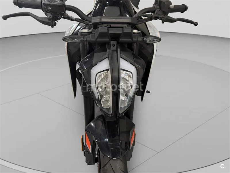 KTM 790 Adventure - Vista 17