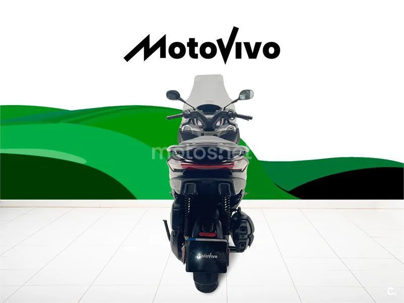Piaggio MP3 - Vista 5