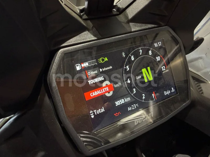 Ducati Multistrada V2 - Vista 3
