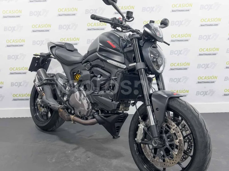 Ducati Monster - Vista 3