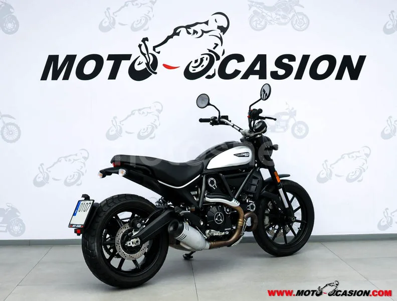 Ducati Scrambler - Vista 3