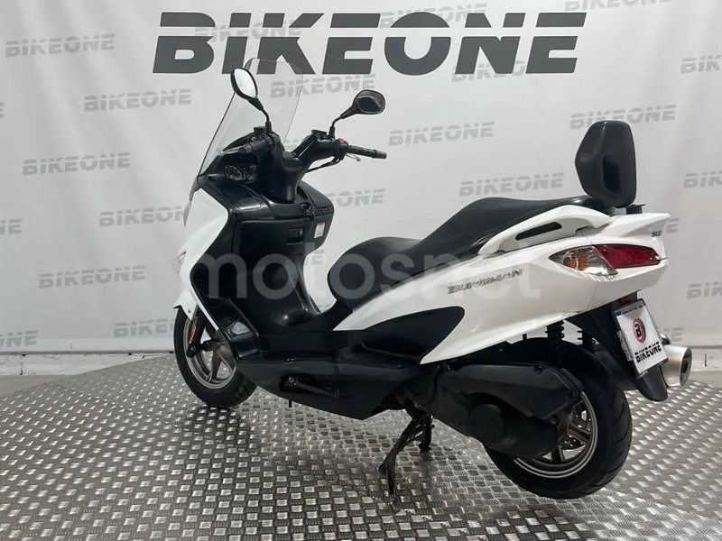 Suzuki Burgman 125 - Vista 10