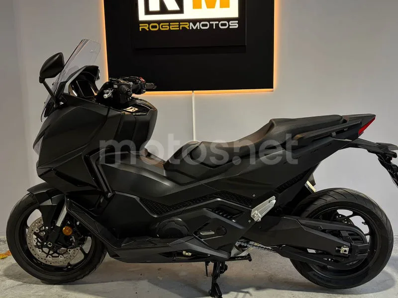 Honda Forza 750 11.995 € 2025 Barcelona - 1