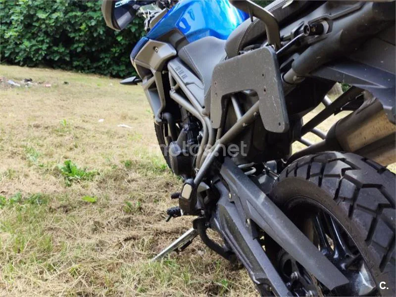 Triumph Tiger 800 XR - Vista 4