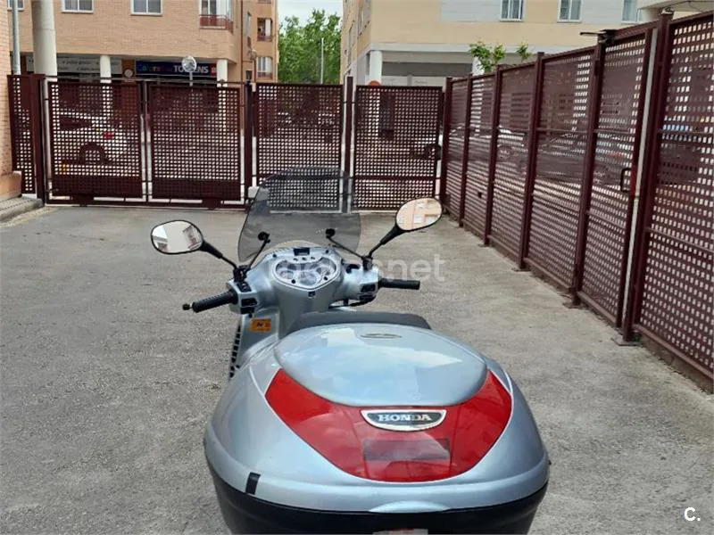 Honda SH150i - Vista 5