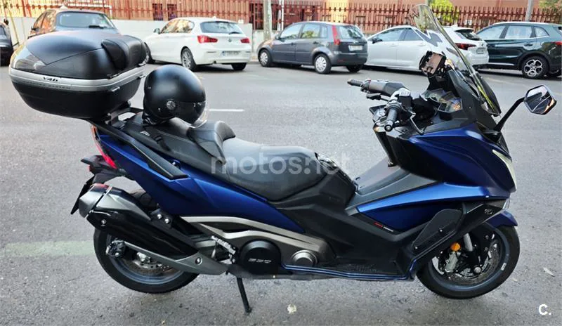 Kymco AK 550 - Vista 3