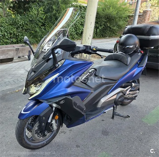 Kymco AK 550 - Vista 4