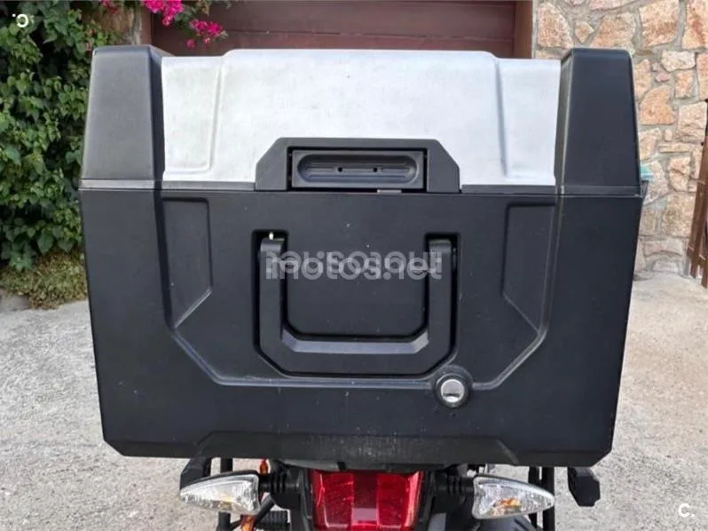 Triumph Tiger 800 - Vista 8