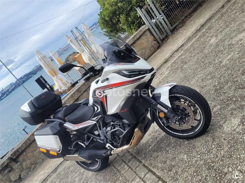 Honda NT1100 - Vista 4