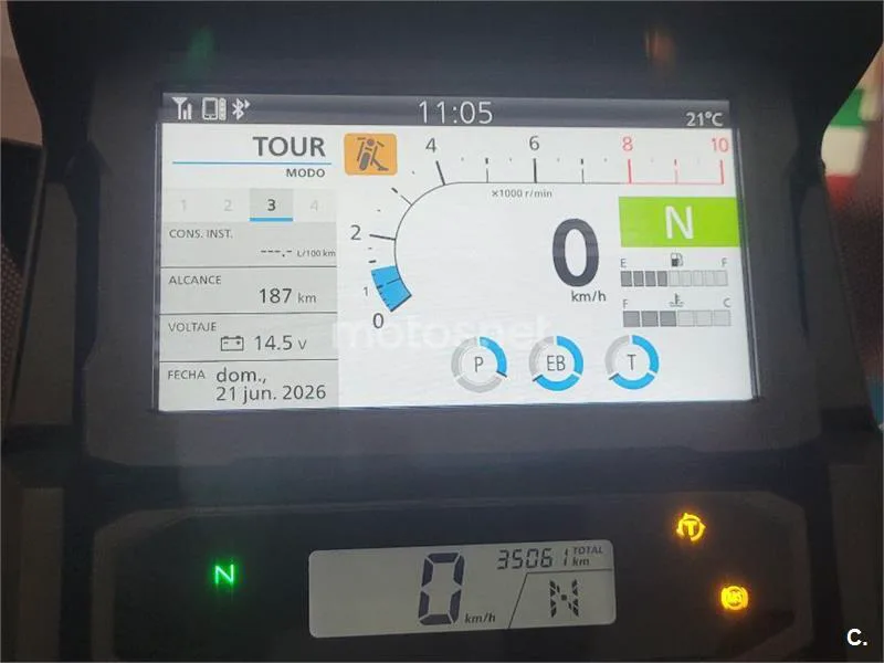 Honda NT1100 - Vista 5