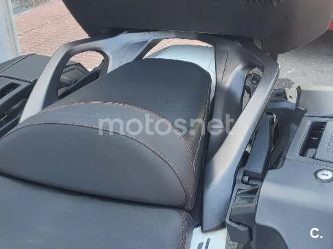 Honda NT1100 - Vista 8