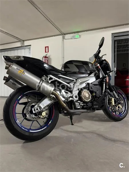 Aprilia Tuono 1000 R - Vista 3