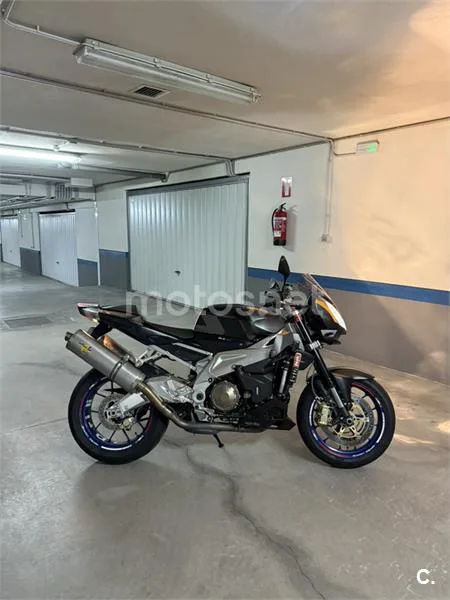 Aprilia Tuono 1000 R - Vista 6