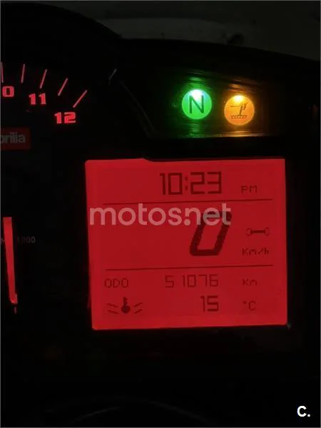 Aprilia Tuono 1000 R - Vista 8