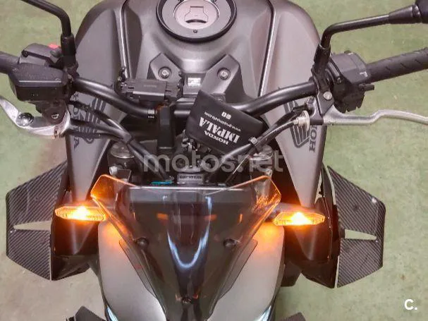 Honda CB1000 Hornet - Vista 3