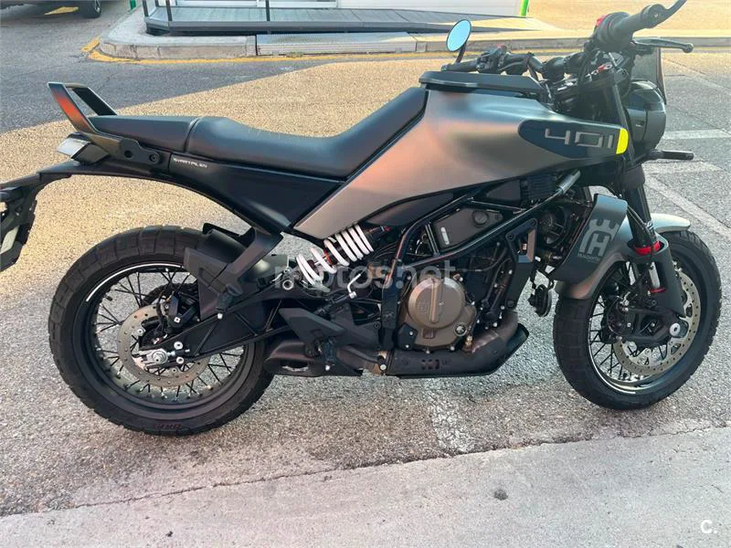 Husqvarna Svartpilen 401 - Vista 4