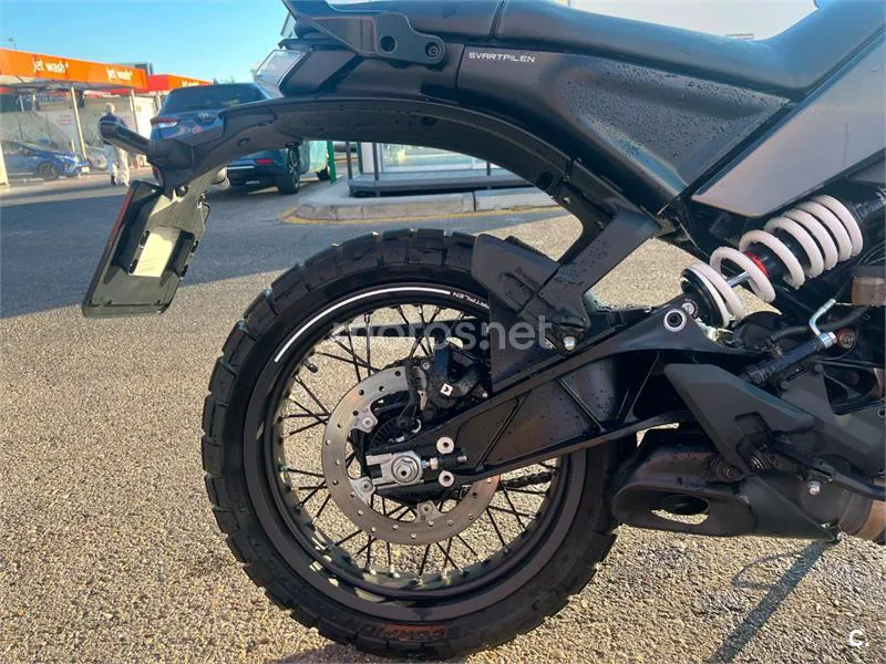 Husqvarna Svartpilen 401 - Vista 6