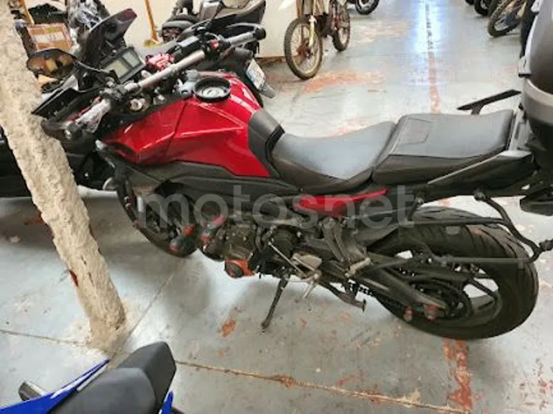 Yamaha MT-09 Tracer - Vista 4