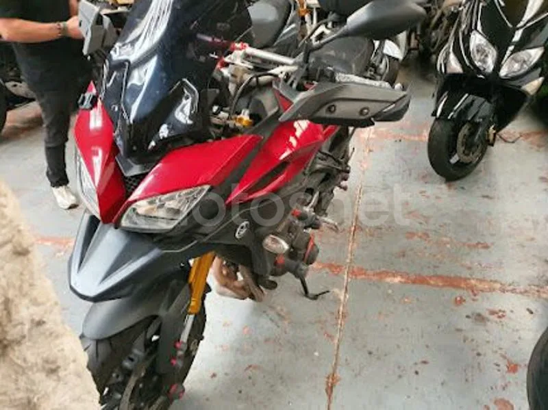 Yamaha MT-09 Tracer - Vista 9