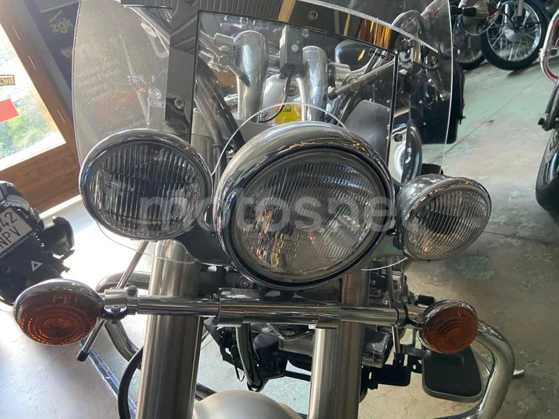 Yamaha XVS1100 Drag Star Classic - Vista 6