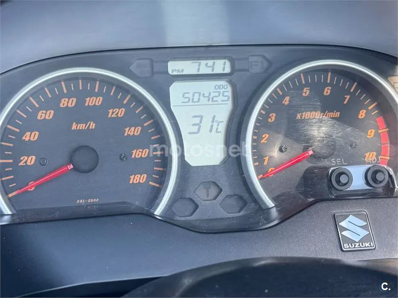 Suzuki Burgman 400 - Vista 16