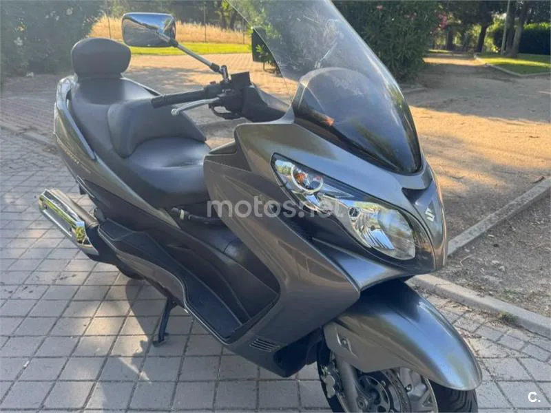 Suzuki Burgman 400 - Vista 30