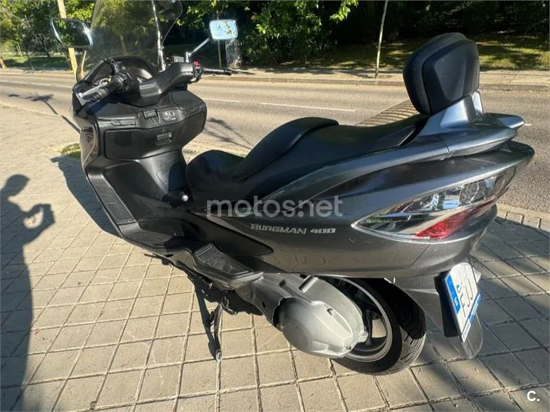 Suzuki Burgman 400 - Vista 10
