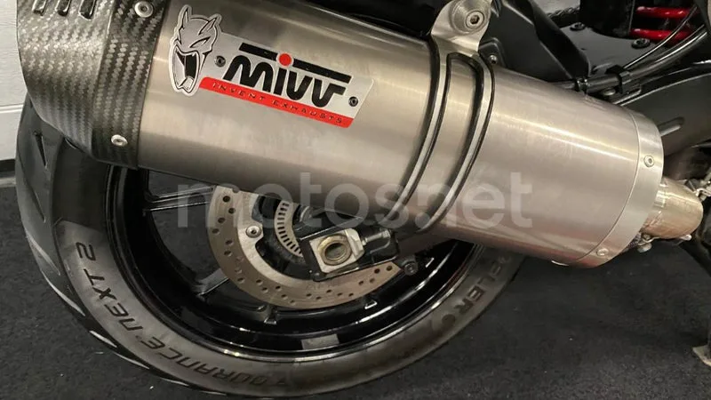 Suzuki V-Strom 1000 - Vista 20