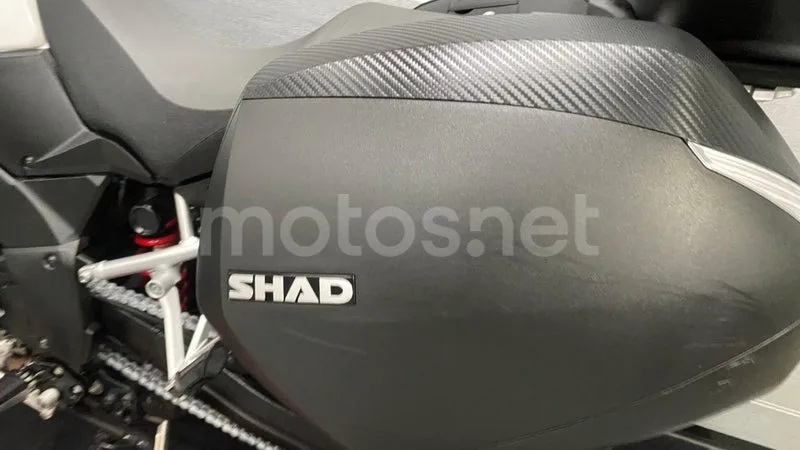 Suzuki V-Strom 1000 - Vista 24