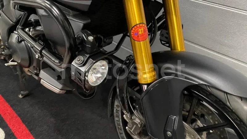 Suzuki V-Strom 1000 - Vista 7