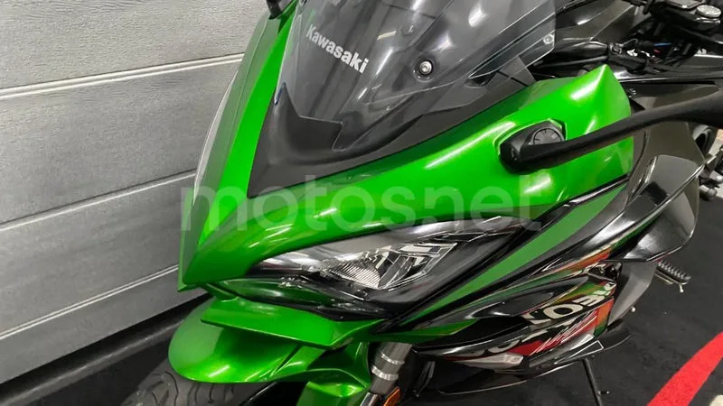 Kawasaki Ninja 1000SX - Vista 4